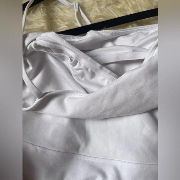 Alo Yoga Alosoft Courtside Tennis Dress. Excellent used condition. NO pads - Picture 8 of 8